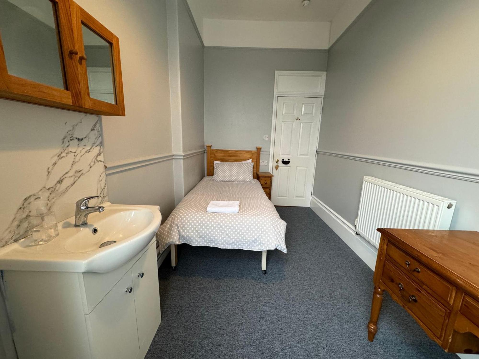 The Elms Guest House Bristol Filton Екстериор снимка