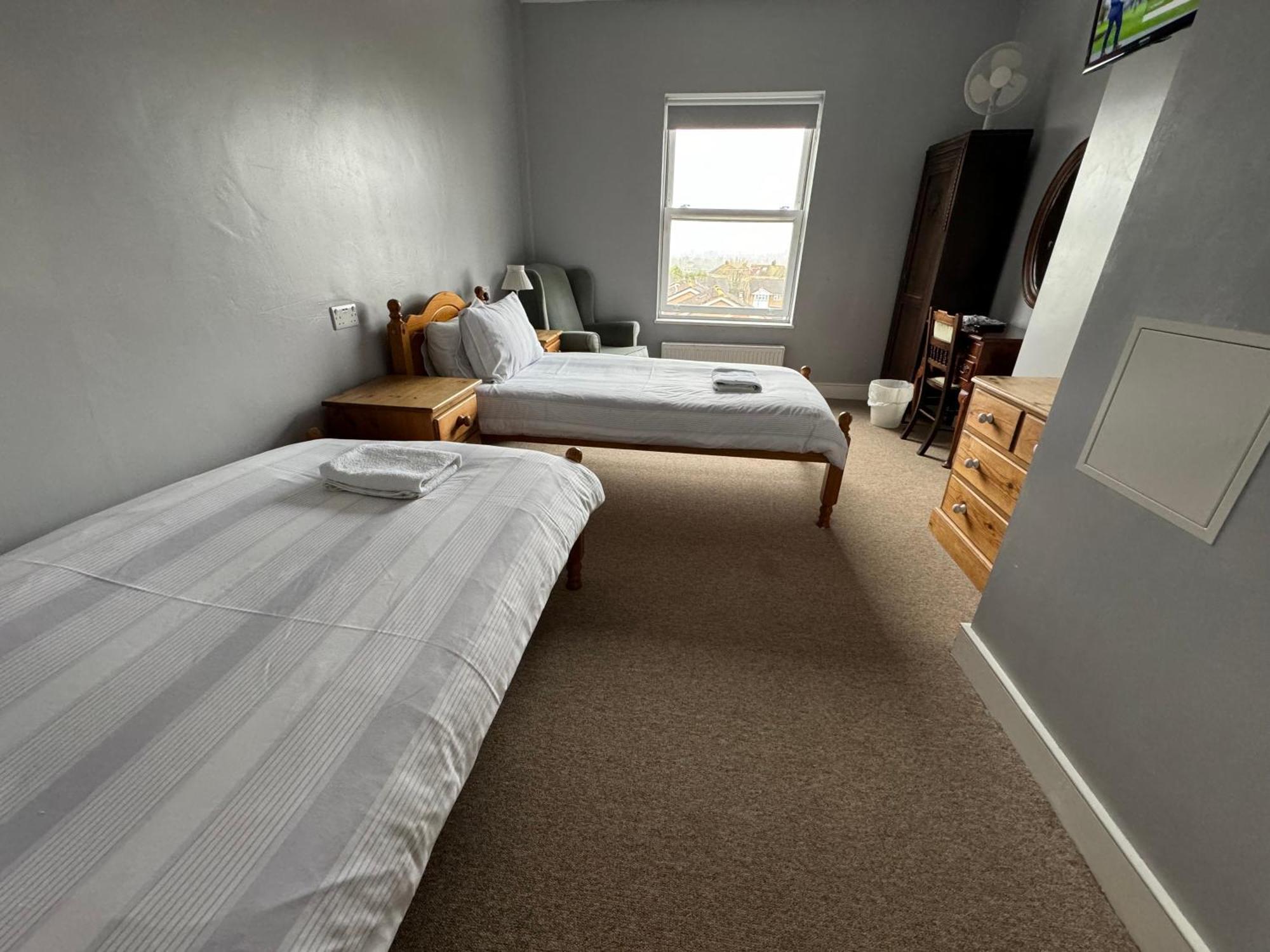 The Elms Guest House Bristol Filton Екстериор снимка